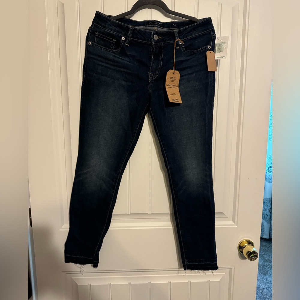 Lucky Brand Crop Jeans!
